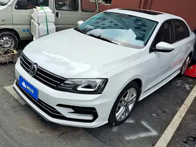 Volkswagen Sagitar 2017