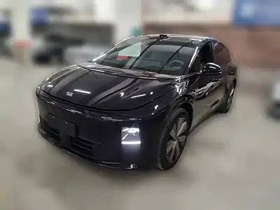 Li Auto Li Auto i6 2025