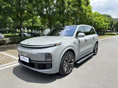 Li Auto Li Xiang L9 2025