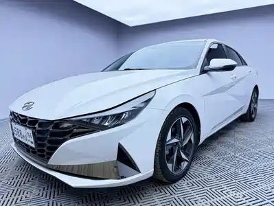 Hyundai Elantra 2023