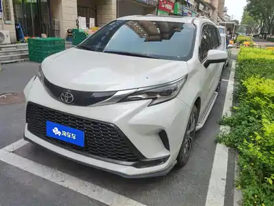 Toyota Granvia 2024