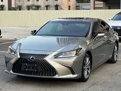 Lexus ES 2020