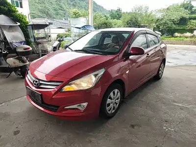 Hyundai Verna 2015