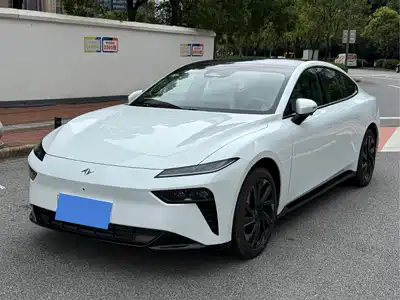 Dongfeng Yipai eπ007 2025