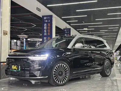 AITO Wenjie M9 2025
