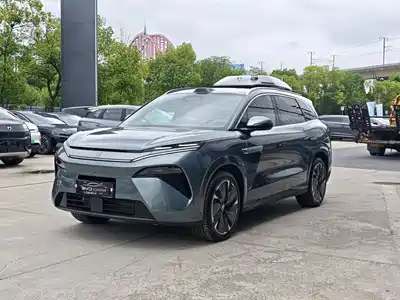 BYD Tang L 2025