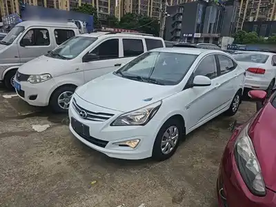 Hyundai Verna 2016