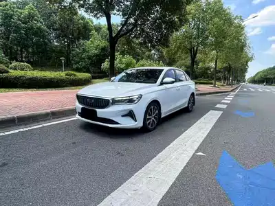 Geely Emgrand 2021