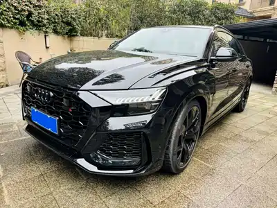 Audi Audi RS Q8 2025
