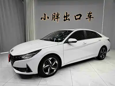 Hyundai Elantra 2022