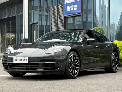 Porsche Panamera 2020