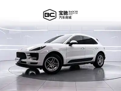 Porsche Macan 2021