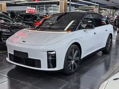 Li Auto Li Auto i6 2025
