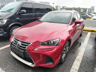 Lexus Lexus IS 2017