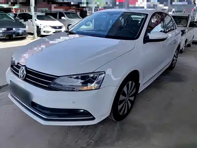 Volkswagen Sagitar 2016
