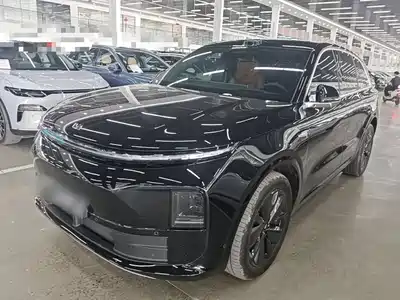 Li Auto Li Auto L6 2025