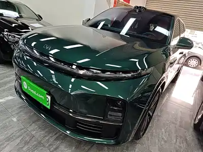 Li Auto L7 2025