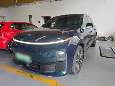Li Auto Li Auto L6 2025