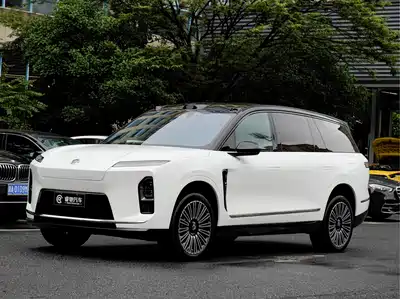 NIO NIO ES8 2025