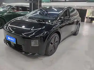 Li Auto Li i8 2025