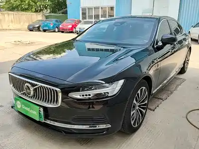 Volvo S90 Plug-in Hybrid 2023