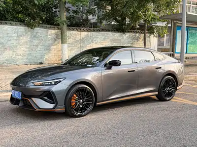 Changan UNI-V 2025