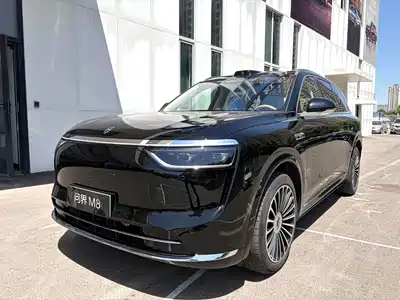 AITO Wenjie M8 2025