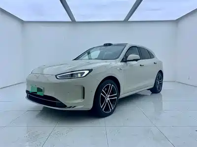 AITO Wenjie M5 2025