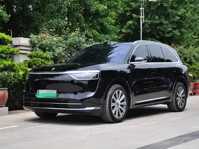 AITO Wenjie M8 2025