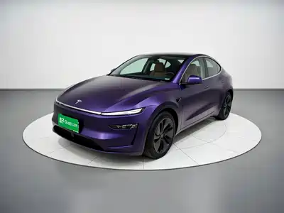 Tesla Model Y 2025