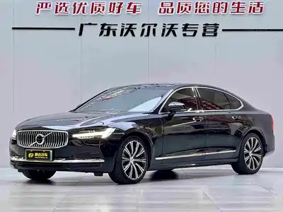 Volvo S90 Plug-in Hybrid 2021