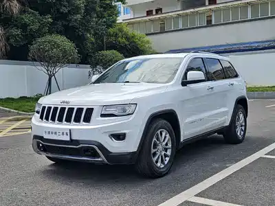 Jeep Grand Cherokee (Import) 2015