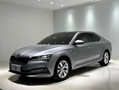 Škoda Superb 2021
