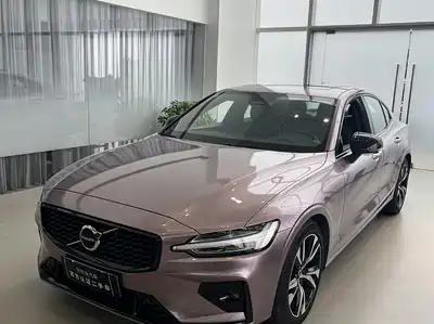 Volvo S60 2024