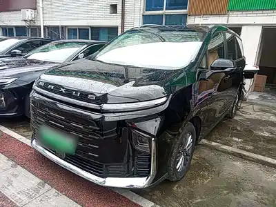 SAIC Maxus G50 PHEV 2025