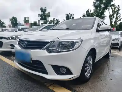 Changan Yuexiang V3 2015