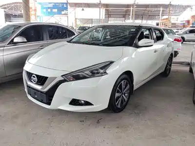 Nissan Bluebird 2015