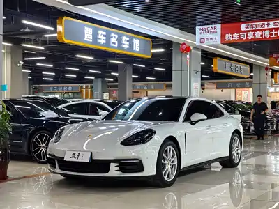 Porsche Panamera 2020