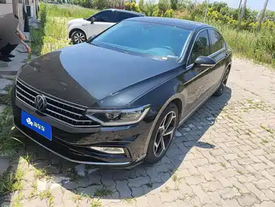 Volkswagen Magotan 2025