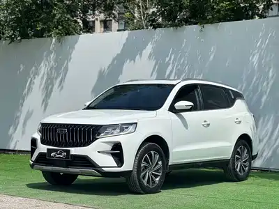 Geely Emgrand X6 2022
