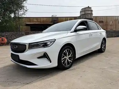 Geely Emgrand 2023