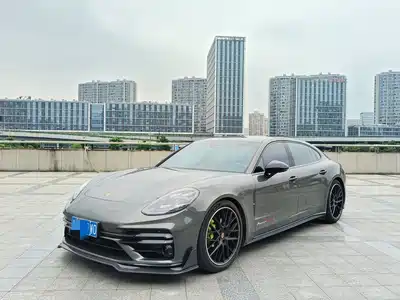 Porsche Panamera 2022