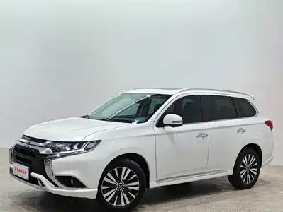 Mitsubishi Outlander 2022