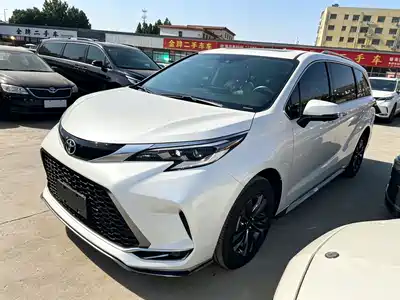 Toyota Granvia 2025