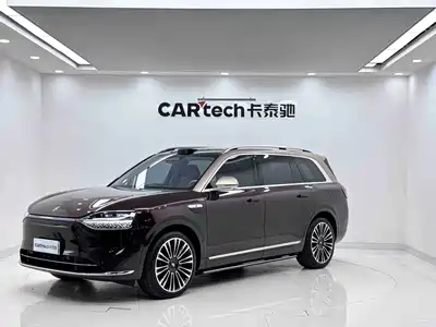 AITO Wenjie M9 2025