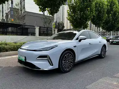 Geely Galaxy Xingyao 8 2025