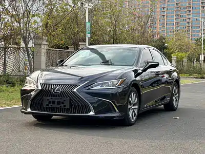 Lexus ES 2018