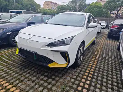 Dongfeng Aeolus Fengshen E70 2022