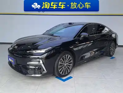 Geely Galaxy Xingyao 8 2025