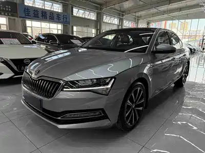 Škoda Superb 2023